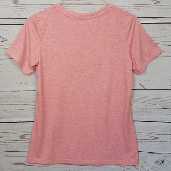 NWT♡Dolly Parton♡ Graphic Tee - Picture 3 of 4